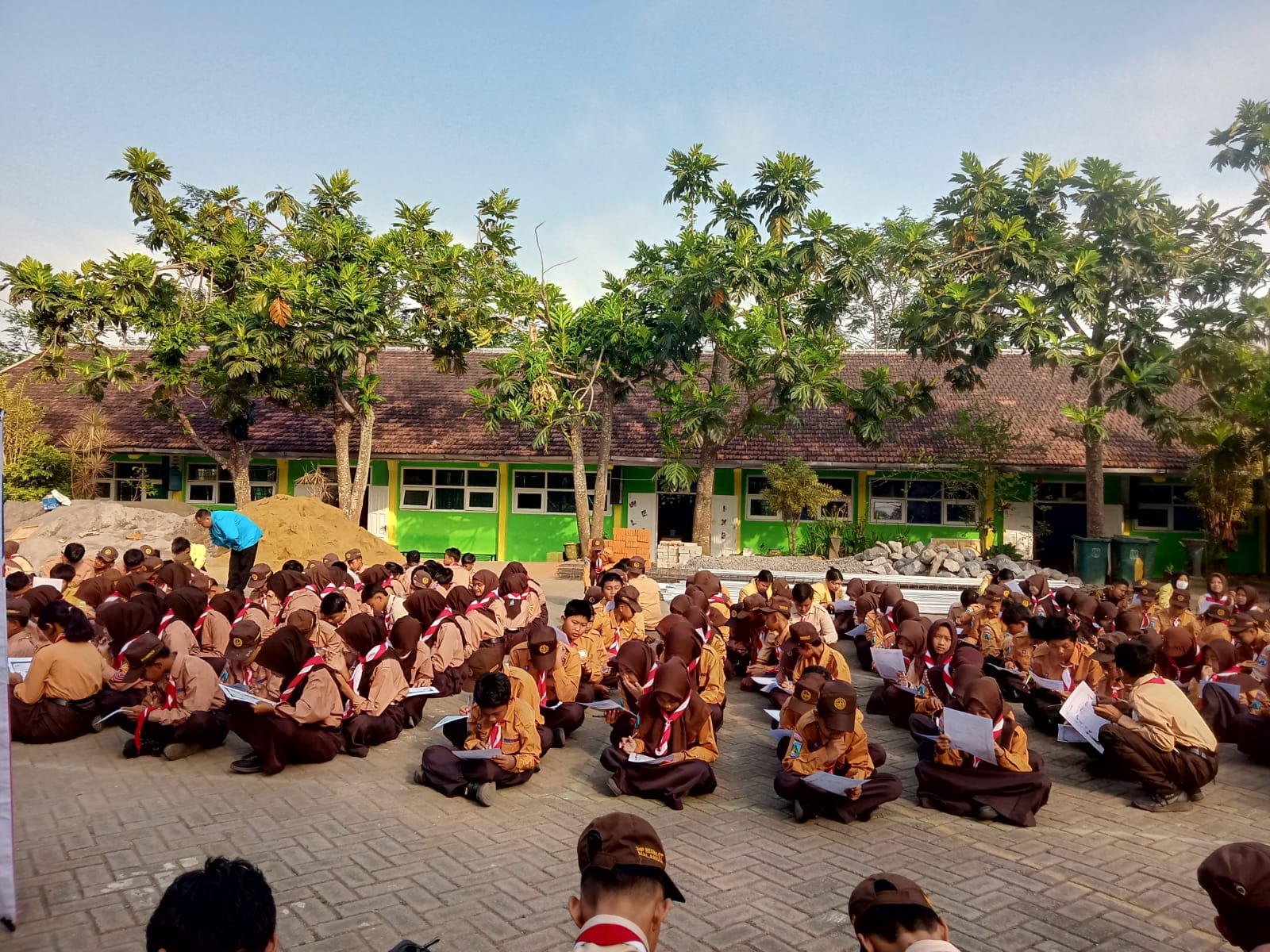 Strategi 'Reading Choice': Cara SMPN 27 Malang Memanusiakan Literasi